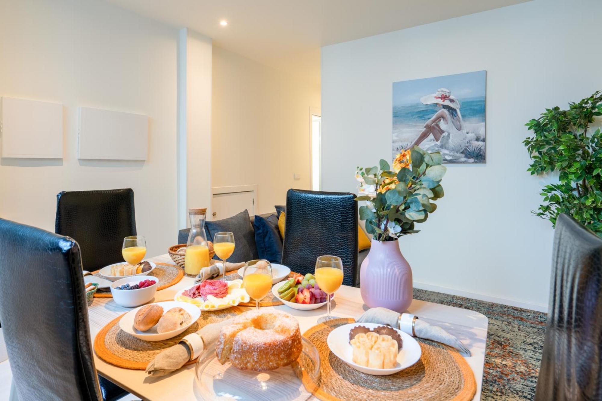 Apartment Host Wise - Cheerful Sunny Flat - Historic Center *