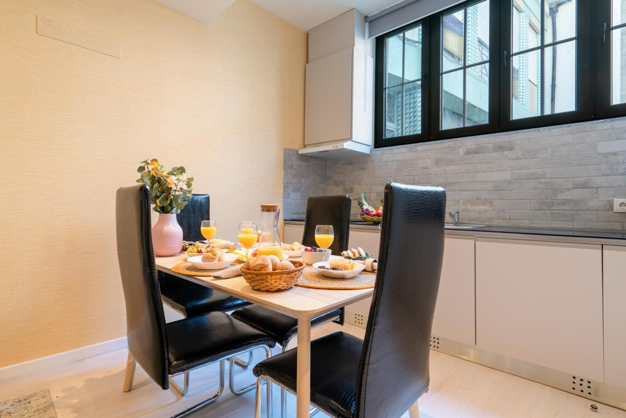 Apartamento Host Wise - Cheerful Sunny Flat - Historic Center