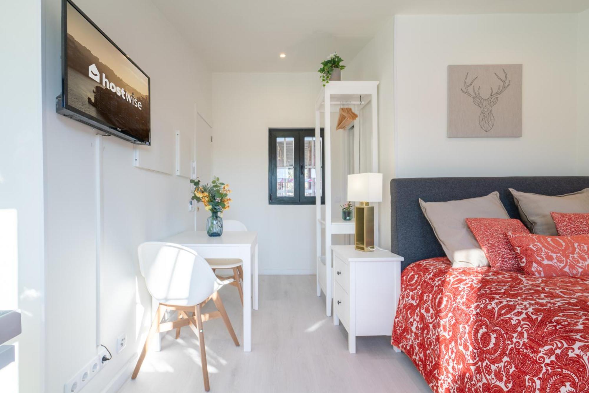 Host Wise - Cheerful Sunny Flat - Historic Center Porto